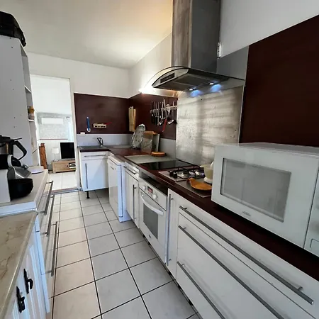 Maison De Moderne Et Pratique : Wifi, Clim, Parking Et Cour Privee Canet-en-Roussillon