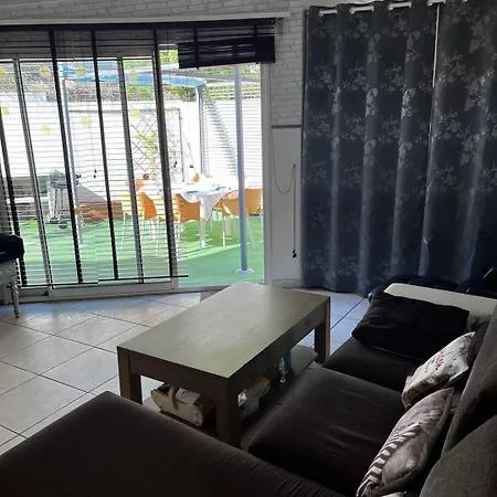Maison De Moderne Et Pratique : Wifi, Clim, Parking Et Cour Privee *