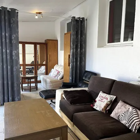 Maison De Moderne Et Pratique : Wifi, Clim, Parking Et Cour Privee * カネ
