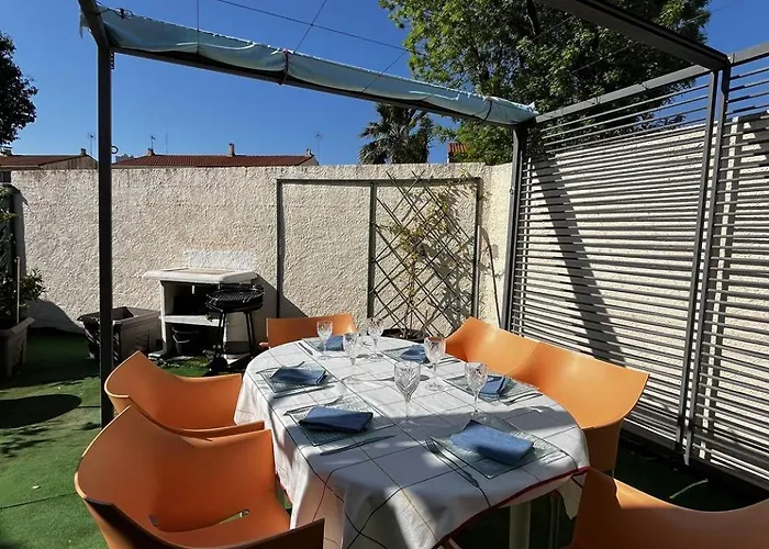 Maison De Moderne Et Pratique : Wifi, Clim, Parking Et Cour Privee Canet-en-Roussillon