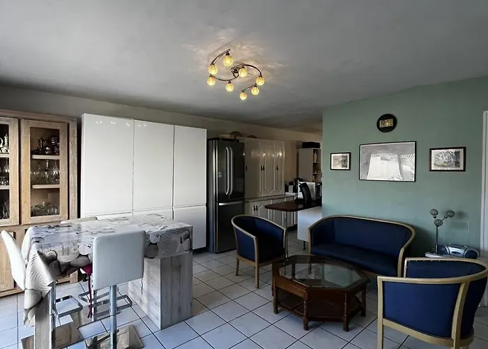Maison De Moderne Et Pratique : Wifi, Clim, Parking Et Cour Privee קאנט אן רוסיון